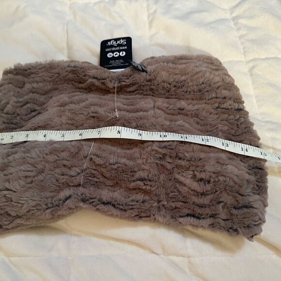 Textured faux fur (mink) cowl neck scarf - Picture 7 of 7
